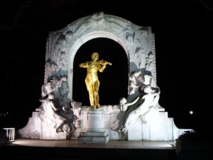 Statuia lui Strauss 